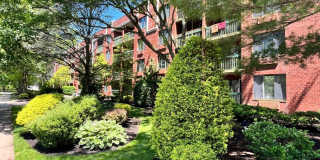 121 Wellington Ct Gallery 1