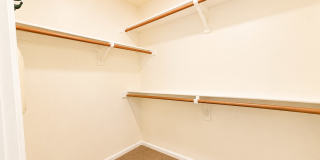 Spacious 5 (or 6) Bedroom House with attached ADU in Winchester for Rent Gallery 25