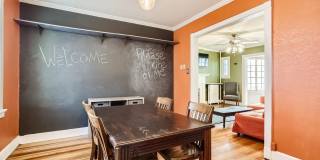 Charming 1BR Townhome in Capitol Hill Gallery 10
