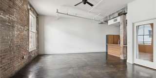 900 S PETERS Street Gallery 2