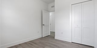 723 Ivan Avenue S Gallery 21