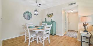 * Renovated 1/1 Condo ~ Annual Lease, Whiskey Creek ** Gallery 5