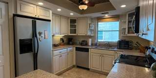Furnished Condo in Green Dolphin Park Gallery 7