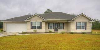 $500 Move In Discount! Peaceful 3-Bedroom Home on 1.78 Acres in Banks Lake Pointe – Just Minutes from Moody AFB Gallery 1