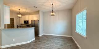 Modern 2-Bedroom Townhome with Dual Suites in Beautiful Winter Haven! Gallery 6