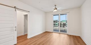 The Vivien Gallery 12