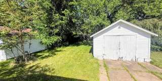 Two bedroom one bathroom single level home for rent Gallery 15