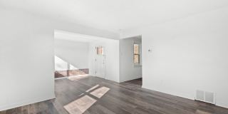 AVAILABLE JULY 1ST! ABSOLUTELY GORGEOUS & RENOVATED 2 bedroom in CASTLE SHANNON! Gallery 6