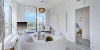 Metro Edgewater Gallery 16