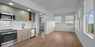 Strata Gallery 34