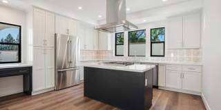 136 N Oakview Drive Gallery 14