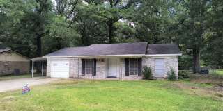 2203 Crestwood Drive Gallery 1