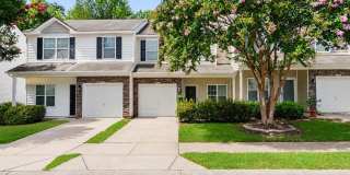 Beautiful 3BR Townhome with Community Pool & Garage! Beautiful 3BR Townhome with Community Pool & Garage! Gallery 1