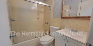 800 Laredo Avenue Gallery 8