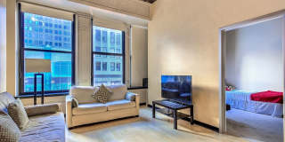 20 N STATE Street Gallery 10