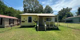 Remodeled 3 Bedroom House Gallery 1