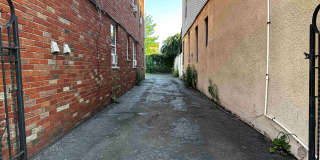 325-327 JOHN ST Gallery 19