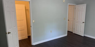 28712 Canal Road Gallery 21