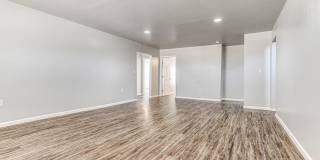 Charming Home + Balcony + Centrally Located in OKC + 3 bedrooms Gallery 5