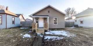 Charming & Cozy West End Cottage – Steps from Roosevelt Elementary & Parks Gallery 1