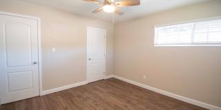 Foothill Manor Gallery 10