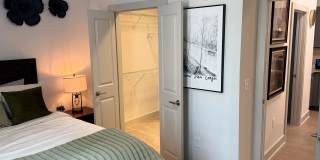 Avant at Huntington Pointe Gallery 224