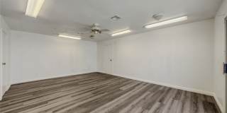 6760 W Oakey Boulevard Gallery 24