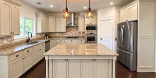 Amazing Four Bedroom In Ponderosa Trails Gallery 1