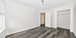 4960 CLARENDON Terrace Gallery 32