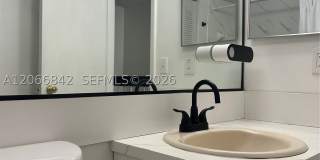 17515 NW 67th Ct Gallery 6