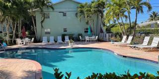 2607 NE 8th Ave Gallery 22