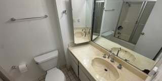 Top-Floor Corner Unit | 3BR in Cross Creek Village, Playa del Rey Gallery 15