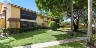 3047 N Oakland Forest Dr Gallery 1