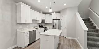 504 Stone Haven Drive Northeast Gallery 1