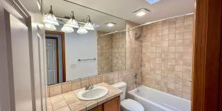 Appealing 2 bed / 1.5 bath townhouse in Greenwood/N Seattle with new flooring Gallery 5