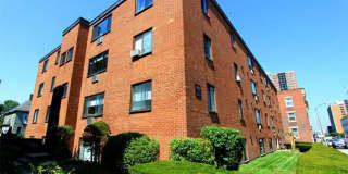 2-bedroom w/H&HW * One Block to BU Gallery 9
