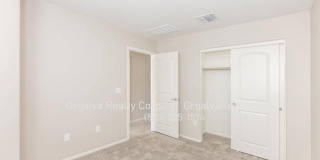 Lovely 3 Bedroom, 2 Bath Home with Den in Southeast Tucson (Irvington/Camino Seco) Gallery 13