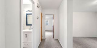 209 8th Street 209 8th Street Gallery 3
