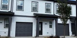 Charming 3BR Townhome in Adairsville Gallery 1