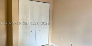 3766 NE 9th Ct Gallery 5