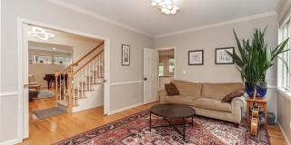 212 Richards Avenue Gallery 28