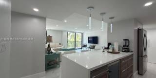1800 Collins Ave cu-3H, Miami Beach, FL 33139 Gallery 36
