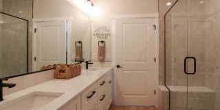 FURNISHED: 2 Bedroom, 2 Bath Home in West Richland Gallery 18