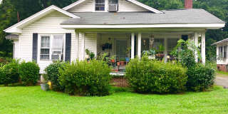 1 Bedroom in Glenwood Area with Water Included Gallery 1