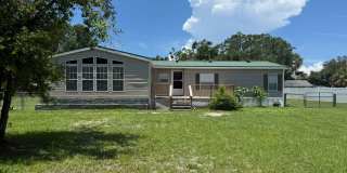 3 Bedroom / 2 Bath House On An Acre 3 Bedroom / 2 Bath House On An Acre Gallery 3