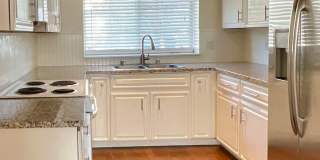 Northgate Village -  3 bedroom, 2.5 bath Townhouse! Gallery 5