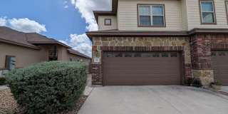 3/2.5/2 Duplex Close to Creekside Shopping, Restaurants, & Entertainment / Fenced in Backyard / CISD 3/2.5/2 Duplex Close to Creekside Shopping, Restaurants, & Entertainment / Fenced in Backyard / CISD Gallery 1