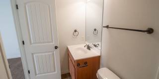 Spacious 4 BDR Duplex Gallery 22