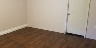 Remodeled 3 bedroom 1 bathroom house in Edmond, OK close to UCO with granite and stainless-steel appliances Gallery 18