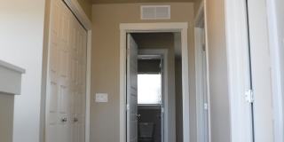 Chic artist-style lofts home with 3 bed 2.5 bath near Boise Greenbelt. Gallery 17
